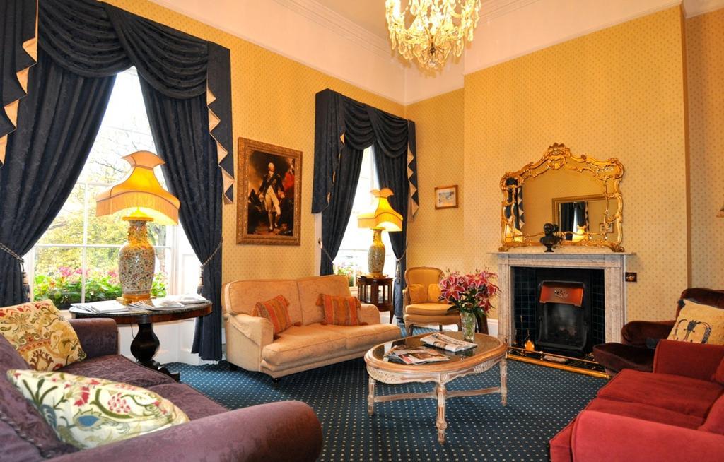 Willoughby House Hotel & Apartments Cheltenham Extérieur photo